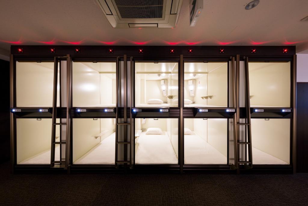 Capsule Hotel Cube Hiroshima Chambre photo