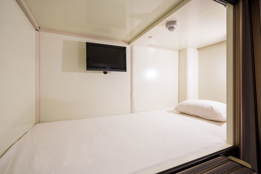 Capsule Hotel Cube Hiroshima Extérieur photo